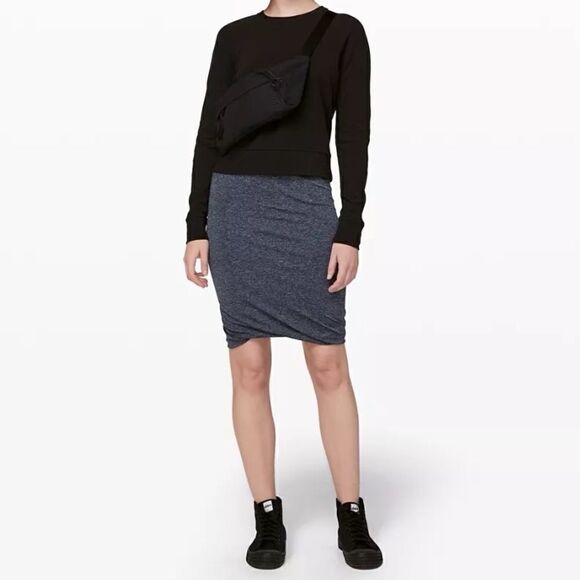 Lululemon Boulevard Bliss Skirt Heather Grey Sz 8 - Picture 4 of 8